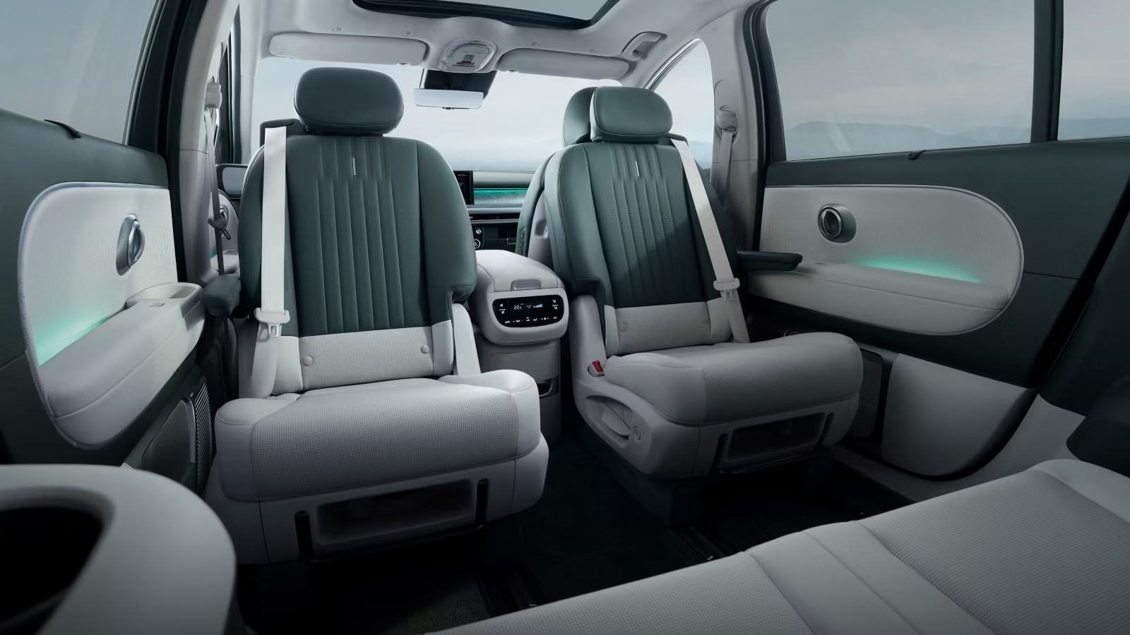 hyundai_ioniq9_interior_swivel_seat